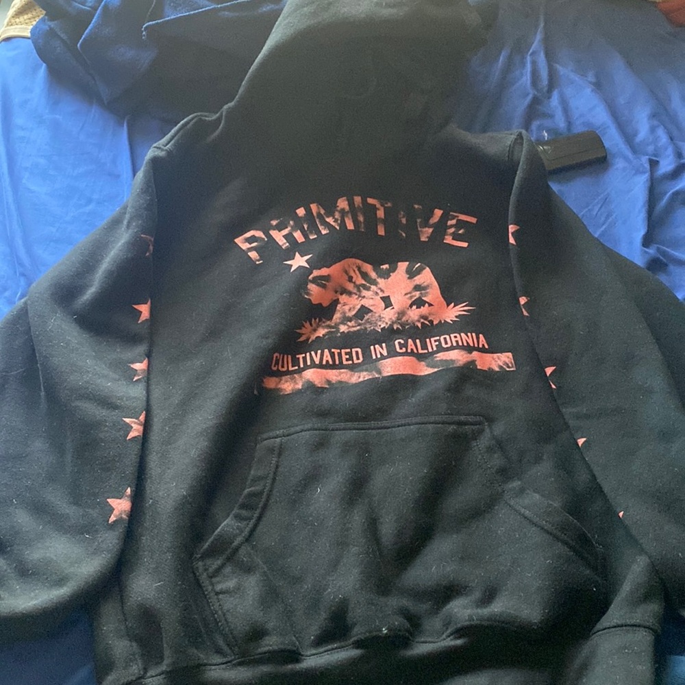 Primitive sweater black